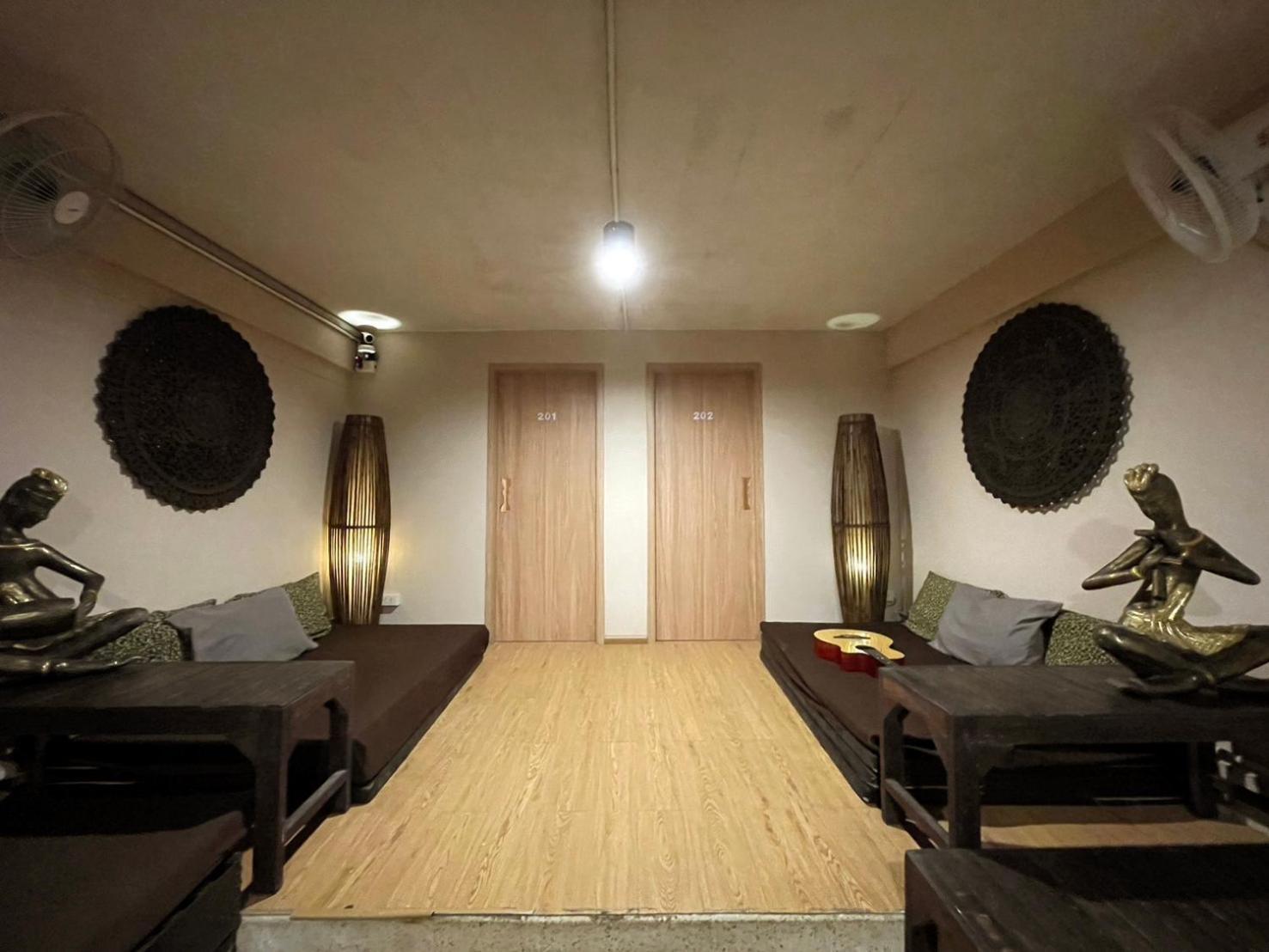 Mind Day Hostel Khaosan Бангкок Экстерьер фото